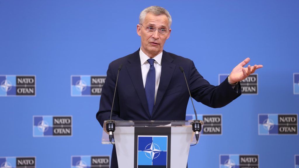 NATOの首長はフィンランドが同盟国に加わることを歓迎すると言います