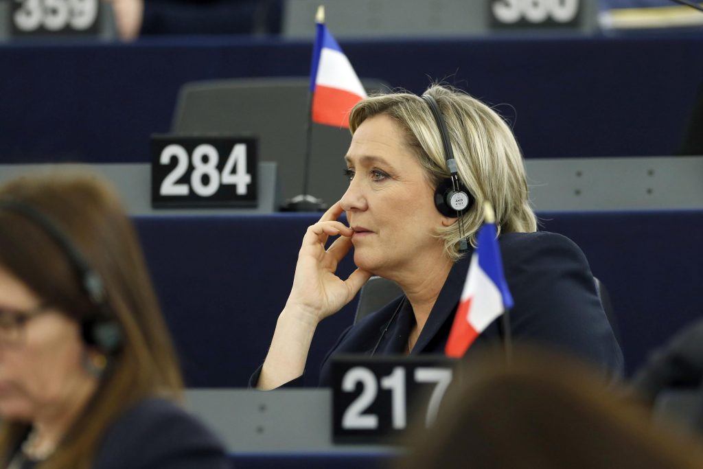 フランス：EUの詐欺機関がルペン候補を調査