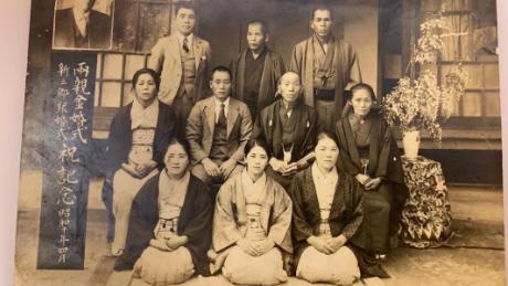 写真は前列中央の1935年32歳の田中健。