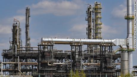 ドイツのシュヴェットにあるPCK石油精製所は、ロシアのロスネフチが所有しています。 