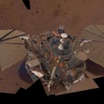 ほこりで覆われたソーラーパネルは、NASAの火星探査ミッションの終わりを意味します