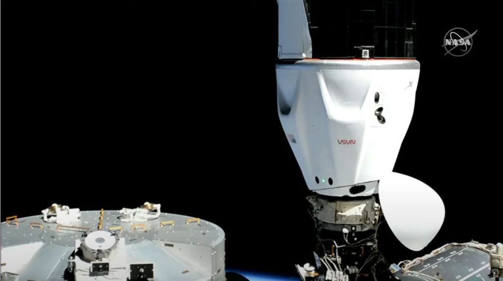 SpaceXは、これまでで最速のドラゴン宇宙飛行士の飛行を宇宙ステーションに飛ばしました