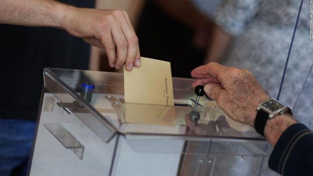 投票率の低さがフランス議会選挙に影を落とした