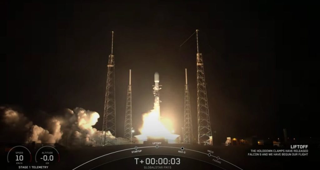 SpaceXはハットトリックを実行し、36時間で3番目のミサイルを発射します