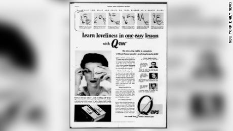 1940年代までに、Q-Tipsは女性の美容ルーチンのツールとして女性に販売されました。