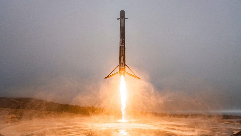 SpaceXは36時間で3回の打ち上げを行いました