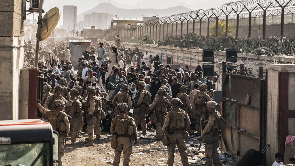 アフガニスタンでのバイデンの惨事は、1 年前のカブールの陥落から始まった。アメリカ人は答えに値する