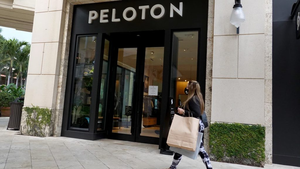 Peloton Corporation (PTON) は、2022 年の第 4 四半期に損失が増加したと報告しています。