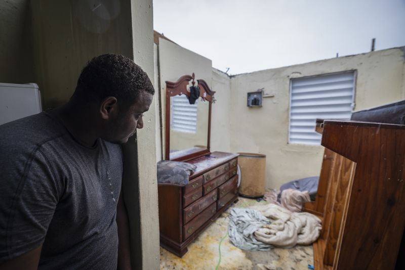 ハリケーン フィオナはプエルトリコで「壊滅的な」洪水を引き起こし、地域は電気のないままです