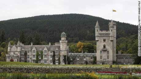 スコットランドのバルモラル城は、故エリザベス女王の私有財産の一部です。