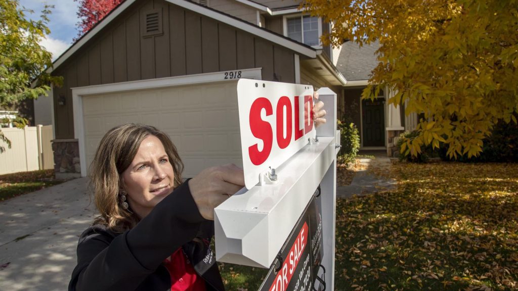 既存住宅販売は9月に10年ぶりの低水準に落ち込んだ